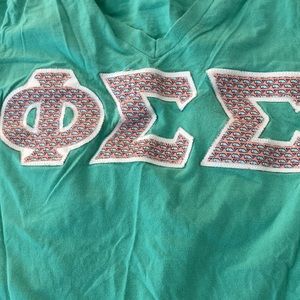 Phi Sigma Sigma Vineyard Vines Whale Lettered Tshirt